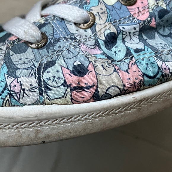 Skechers Multicolor Cat Print Kids Sneakers - Picture 9 of 9